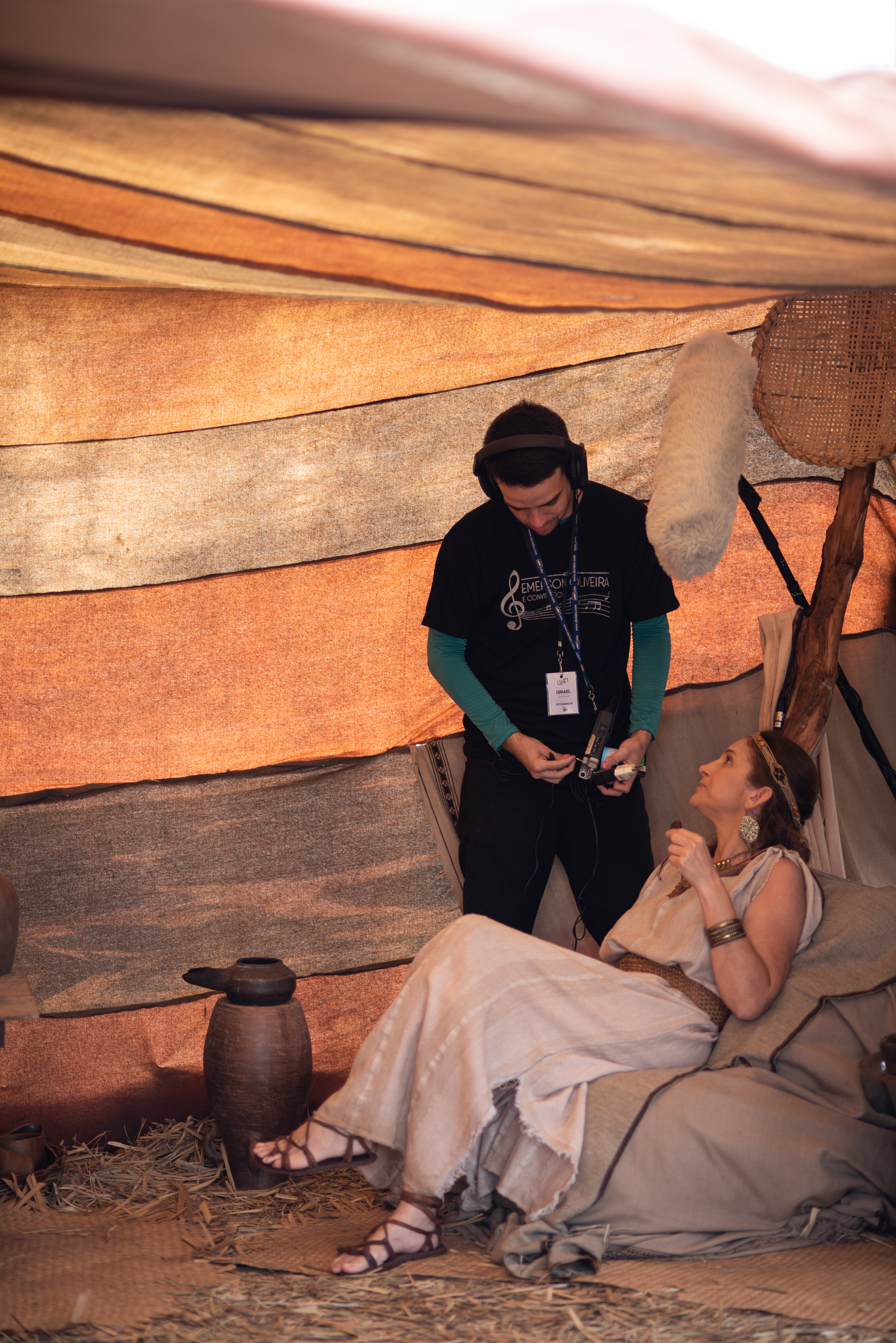 Behind the scenes 10