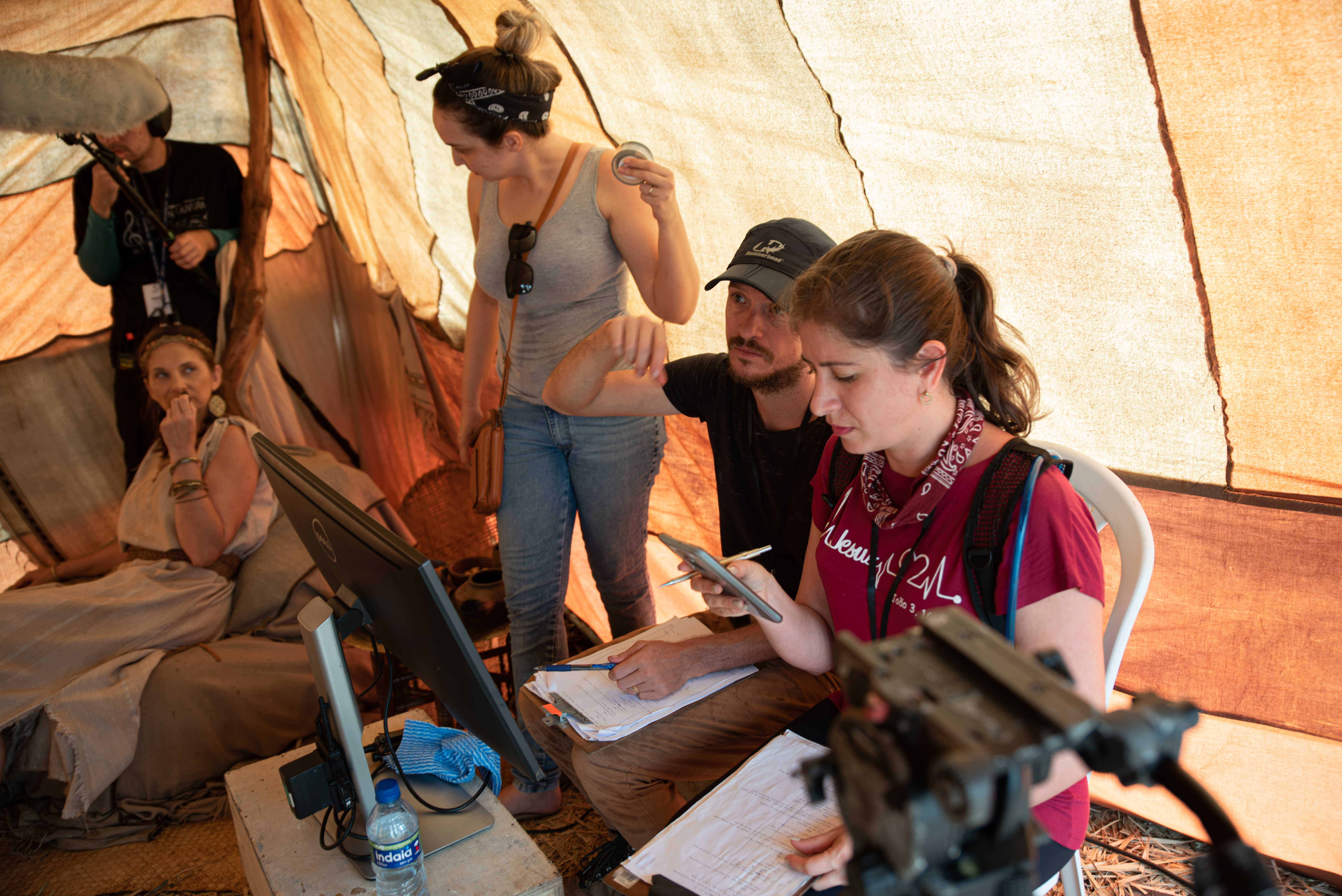 Behind the scenes 11